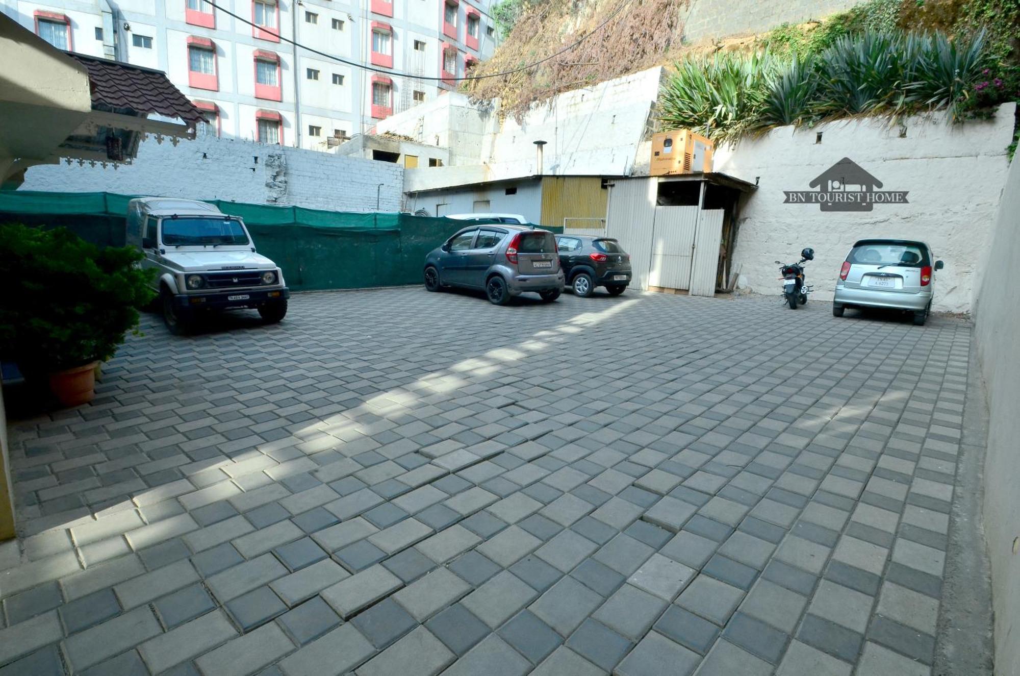 Bn Tourist Home Ooty Exterior foto